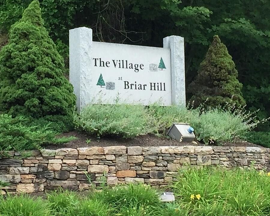 1st image of 153 Briar Ln #153