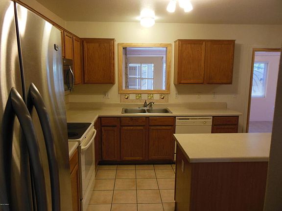 4th image of 4640 N Mint Ave