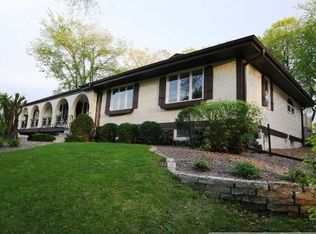 9001 Westmoreland Ln, Saint Louis Park, MN 55426