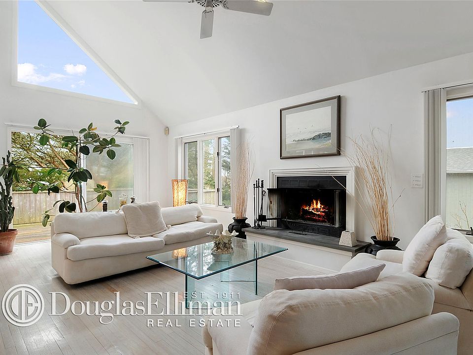1st image of 33 Oceanview Dr