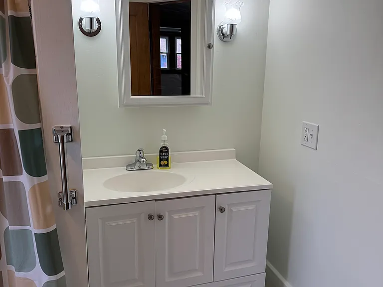 83 Navarre Rd — Photo 51