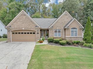 1495 Creek Pointe Cir, Lawrenceville, GA 30043