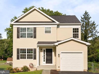 14 S Locust St, Round Hill, VA, 20141