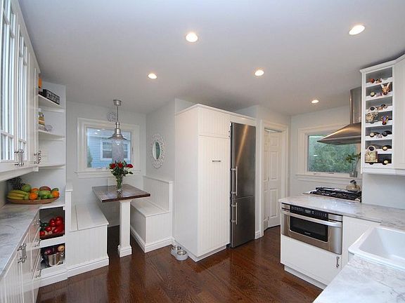 4th image of 70 N Taylor Ave