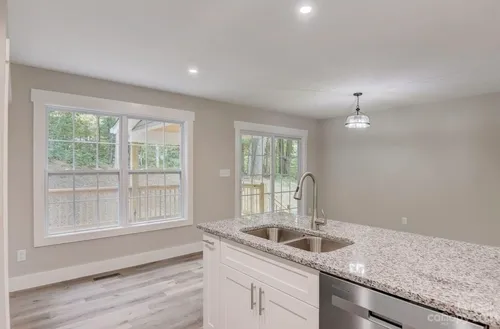 38 Whittier Dr Photo 1