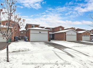 48 Metzak Dr, Brampton, ON L6Z 4N3