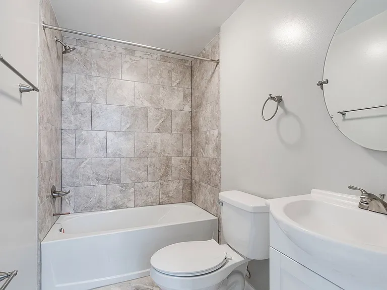 707 W Clay St #B — Photo 13