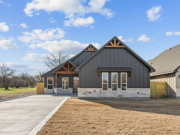 2nd image of 409 Ralph St