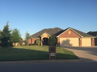 3905 Heritage Trl, Altus, OK 73521