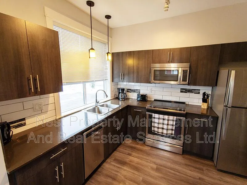 110 Baxter Ave #501