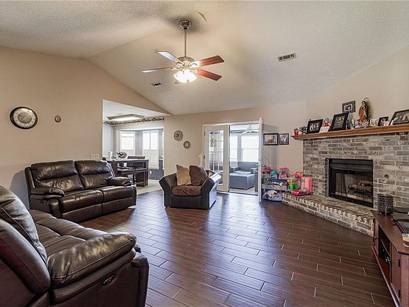 4th image of 2701 W Sunset Dr
