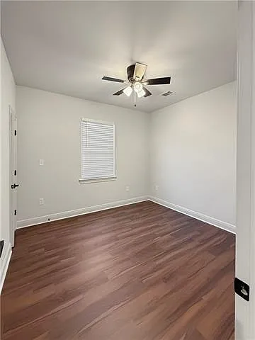 2756-2758 Gladiolus St #2756 — Photo 8