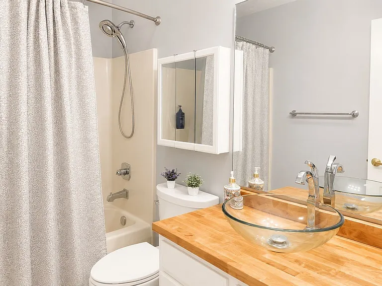 250 The Pines Dr — Photo 18