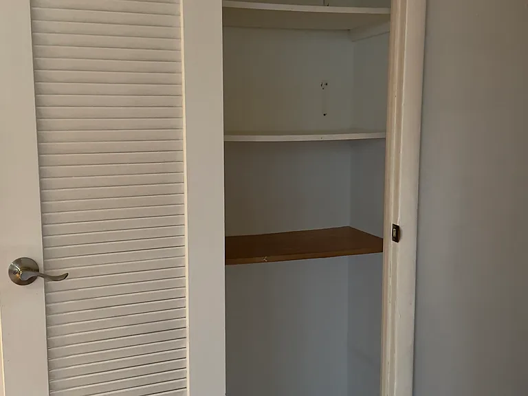 11930 N Bayshore Dr #302 — Photo 6