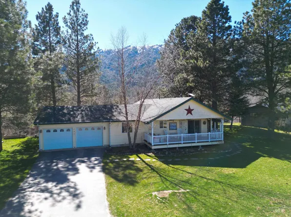 106 Lane A #A, Garden Valley, ID 83622