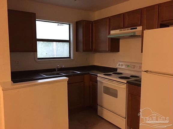 4th image of 6917 & 6919 Weatherwood Dr