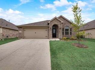 9244 Silver Dollar Dr, Fort Worth, TX 76131