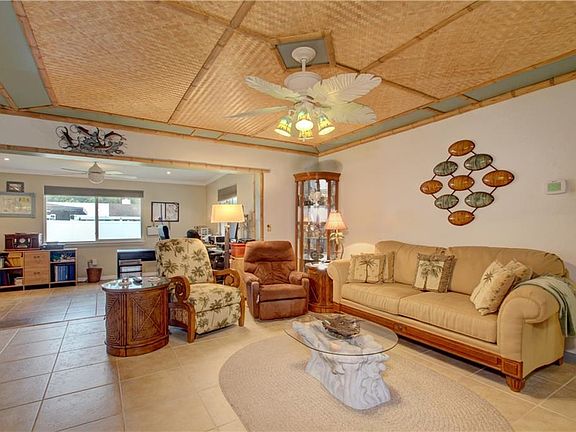 3rd image of 1606 Whitewood Dr