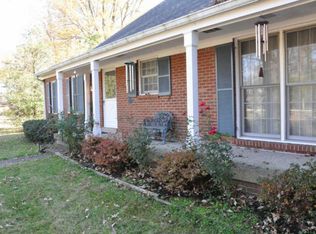 2640 Dundee Rd, Louisville, KY 40205