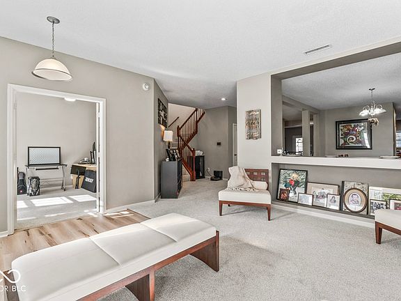 4th image of 5618 Buck Dr