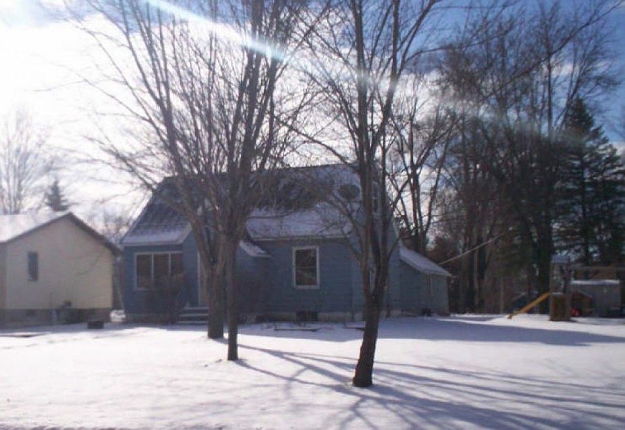 1st image of 217 9th Ave N