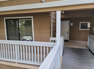 186 Farm Ln, Martinez, CA 94553