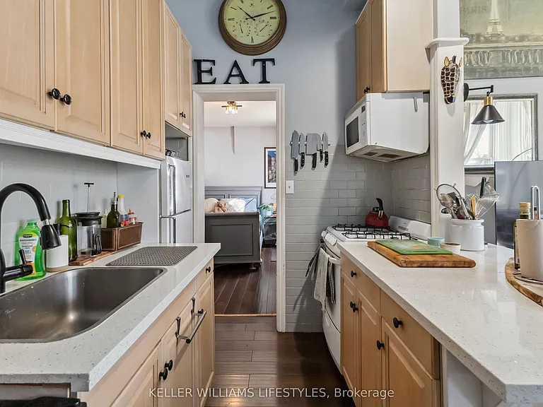 86 Byron Ave E #2 — Photo 15