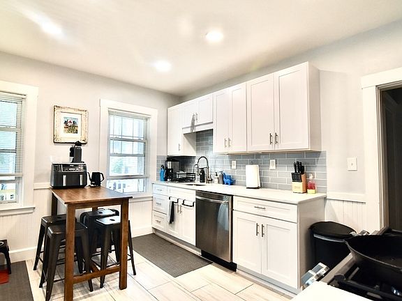 5th image of 81 Romsey St #1
