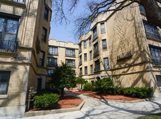 6380 N Hermitage Ave #1, Chicago, IL 60660