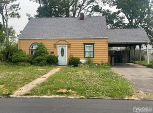 27 Hillcrest Ave, Edison, NJ 08817