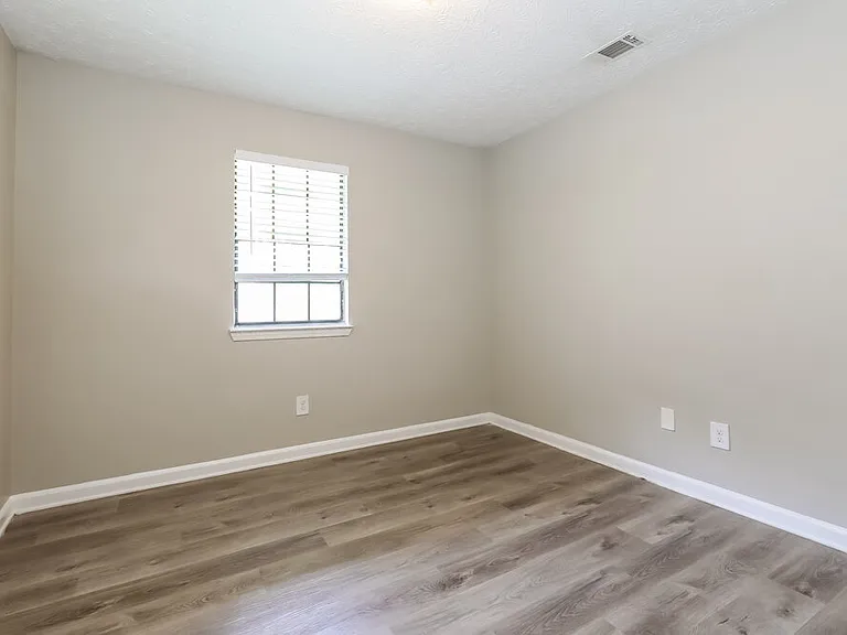 527 Brookfield Way — Photo 12