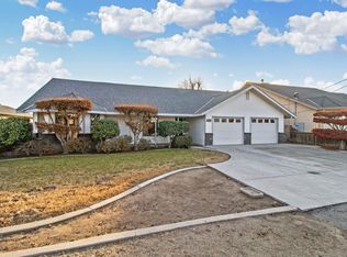 2319 W Clemenceau Ave, Caruthers, CA 93609