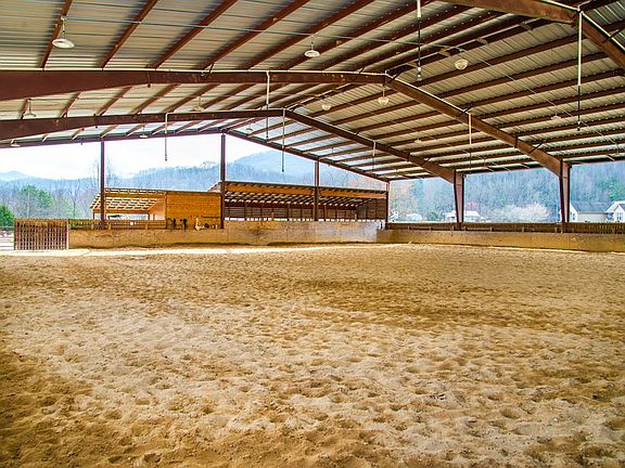 4th image of 190 Quin Holcombe Rd