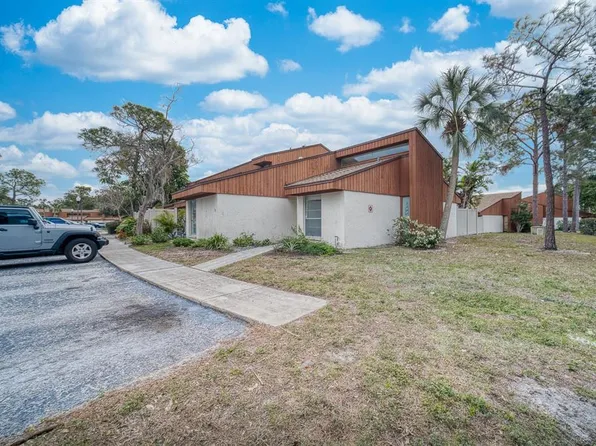 2066 Sunset Point Rd APT 91, Clearwater, FL 33765