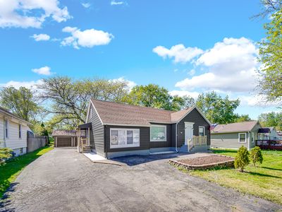211 Independence Ave, Joliet, IL, 60433