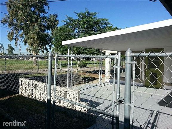 2nd image of 10923 W Oakmont Dr