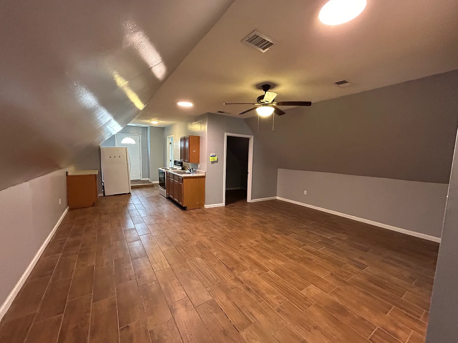 2 bed, $675 — Photo 2