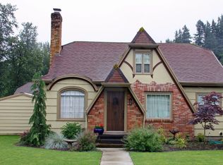 926 E Hist Columbia River Hwy, Troutdale, OR 97060