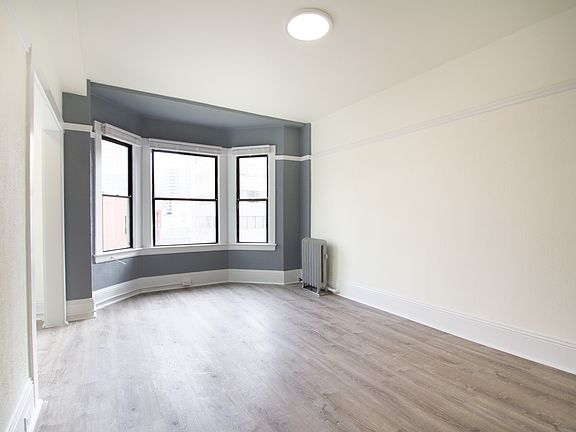 5th image of 530 Stockton St APT 207