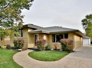 1413 Forest Rd, La Grange Park, IL 60526