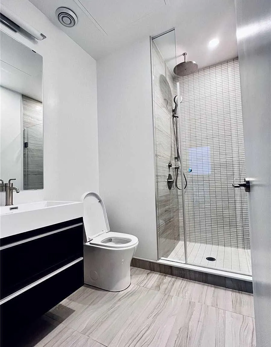 2 bed, 799 sqft, $3,200 — Photo 1