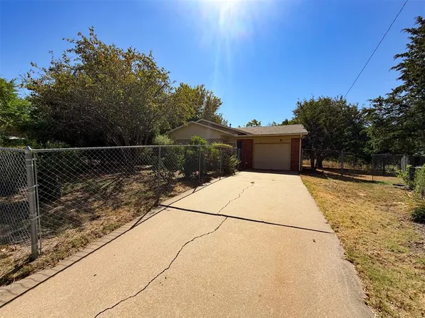 312 Elmwood Ter, Anadarko, OK 73005