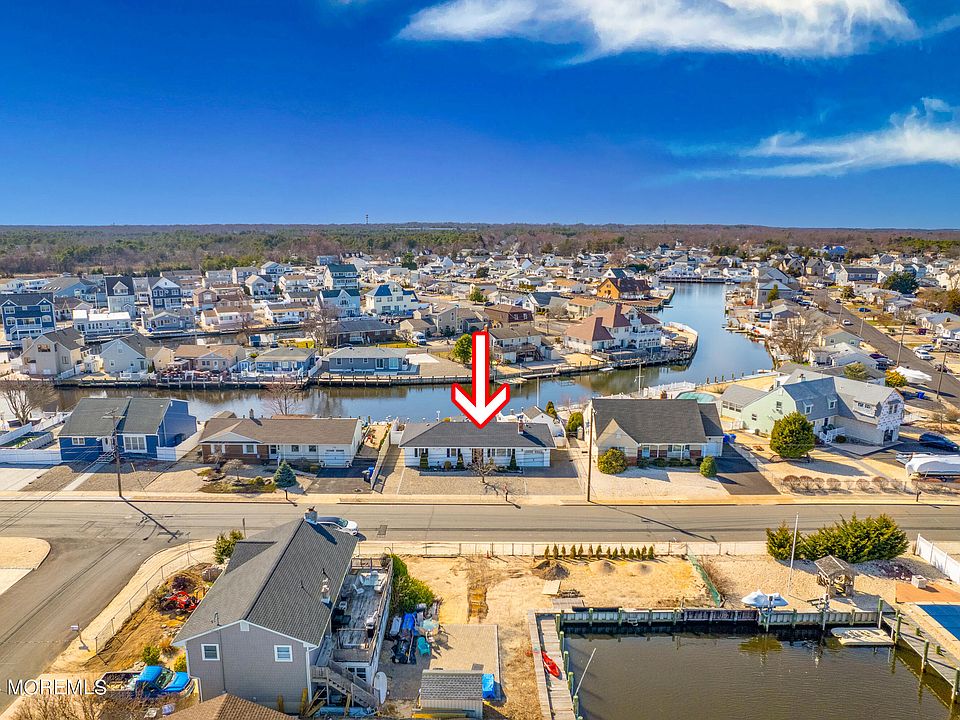 1st image of 736 Bermuda Drive
