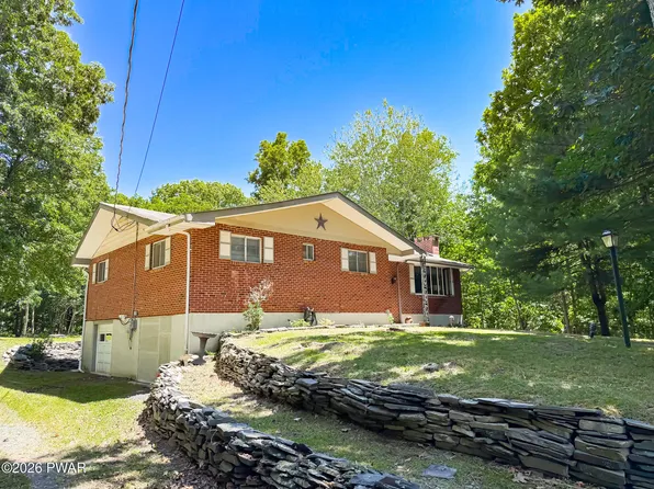 346 Tom Quick Rd, Dingmans Ferry, PA 18328