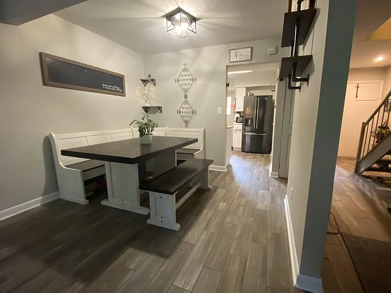 220 Elizabeth St #B7 — Photo 2
