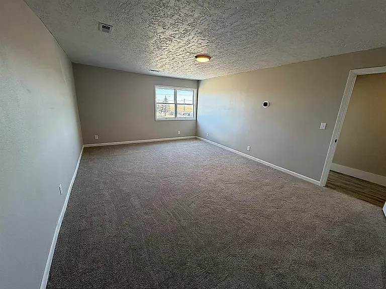 914 N Splinter Rd — Photo 6