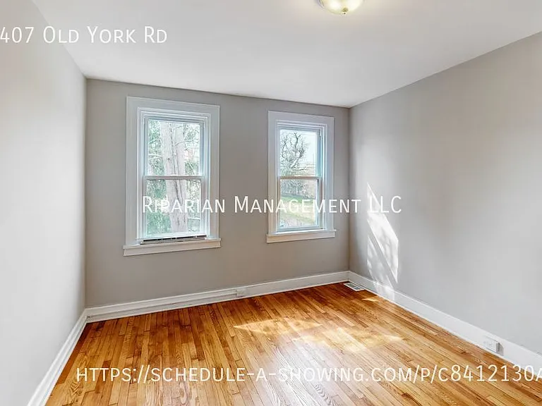 4407 Old York Rd — Photo 16