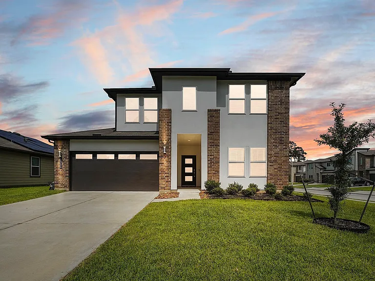 14206 Wonder Lake Ln — Photo 1