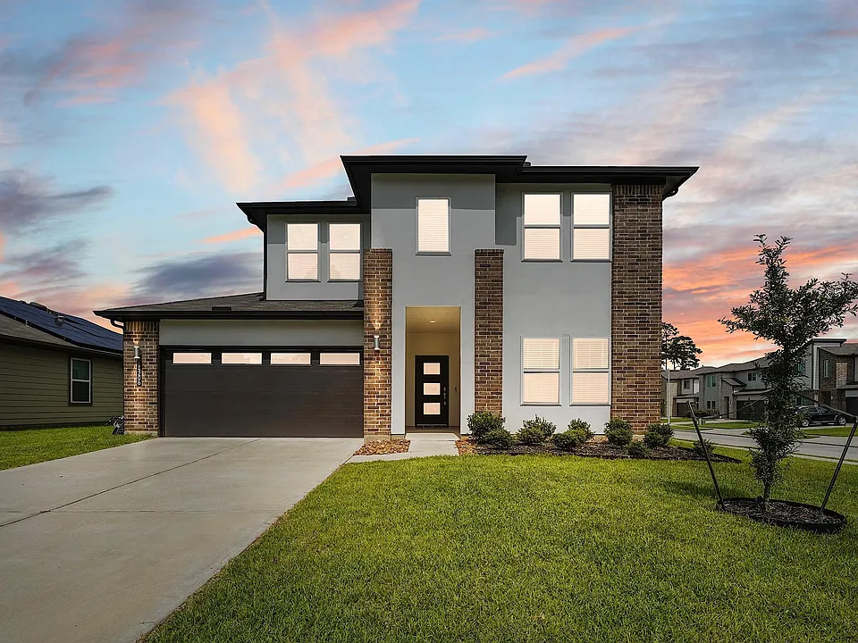 14206 Wonder Lake Ln