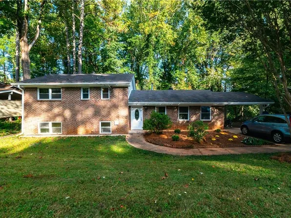 4325 Hickory Wood Ln, Doraville, GA 30360